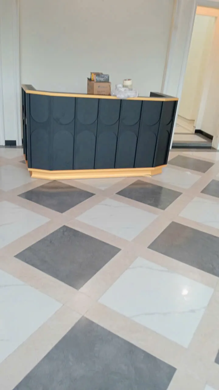 sảnh lễ tân sàn đá bóng căn hộ Eco Green Quận 7