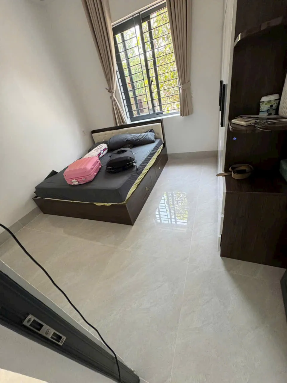 hành lang nhà phố Tân An Long An sạch bóng