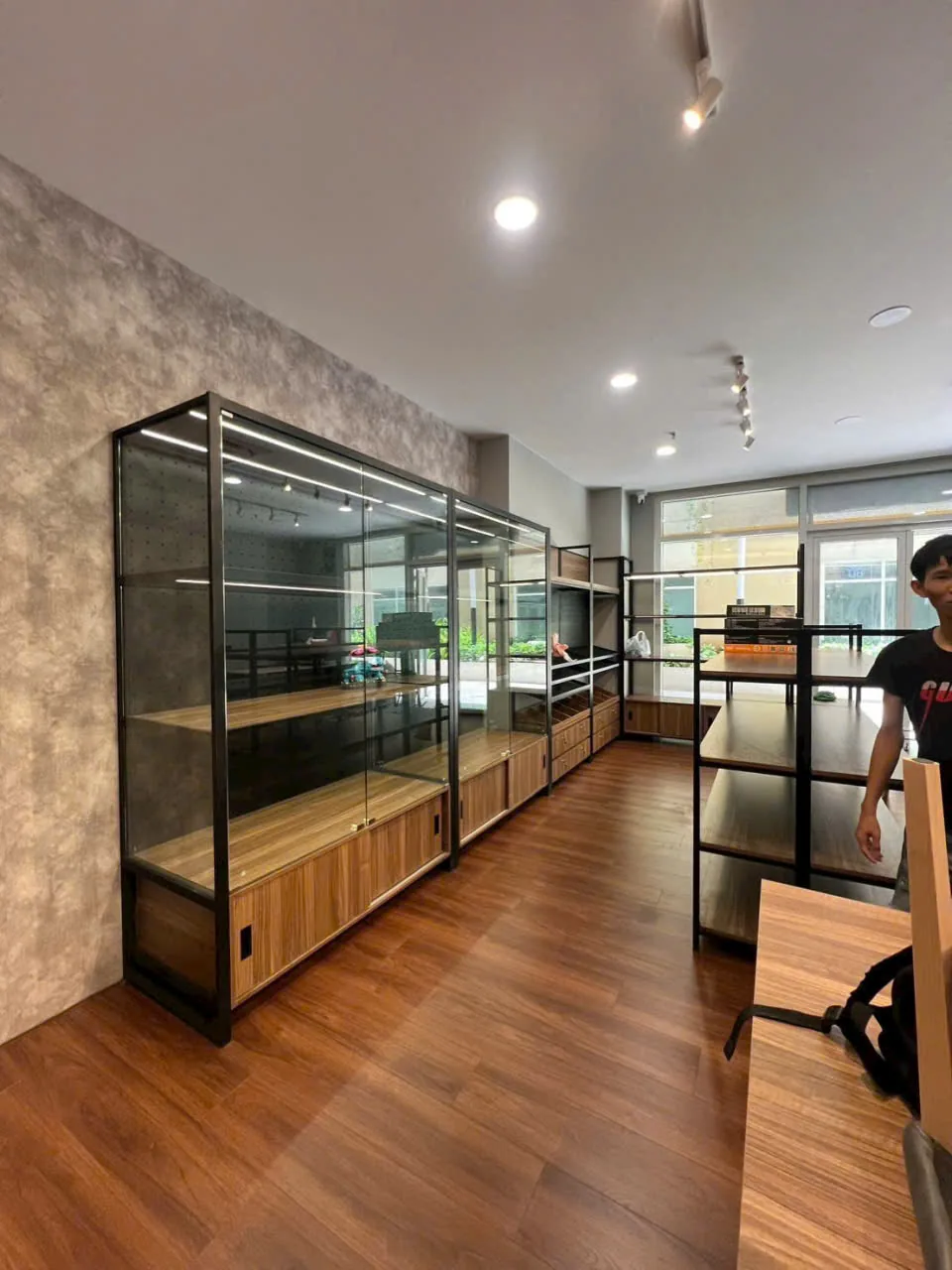 sàn đá bóng shophouse chung cư Thảo Điền Quận 2