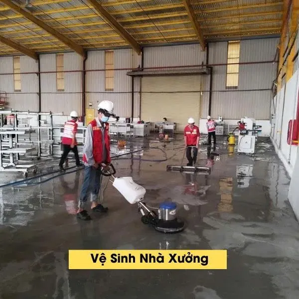 Tầng hầm chung cư sạch sẽ sau khi được vệ sinh